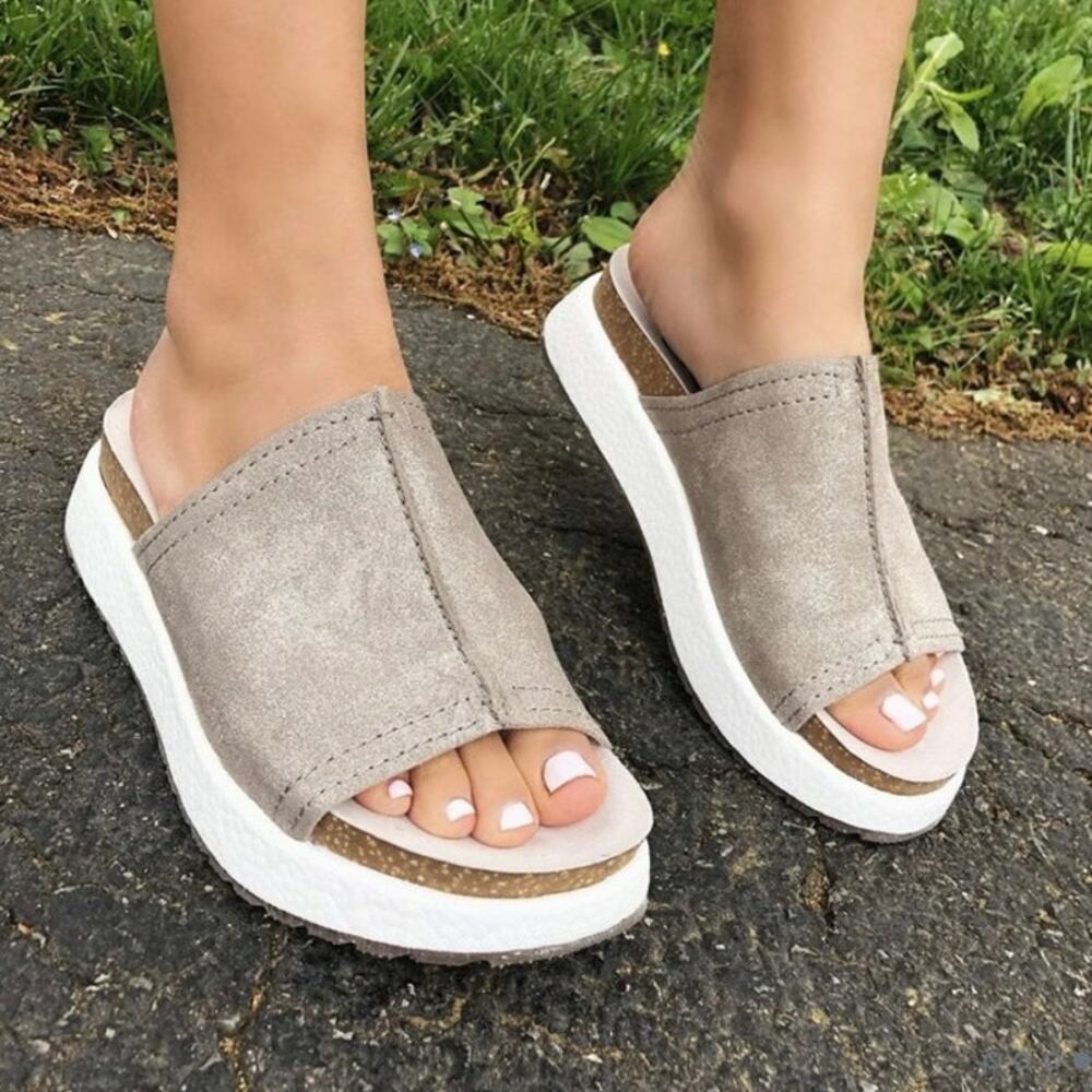 Otbt Naked Feet Wayside Wedge Sandals size 9